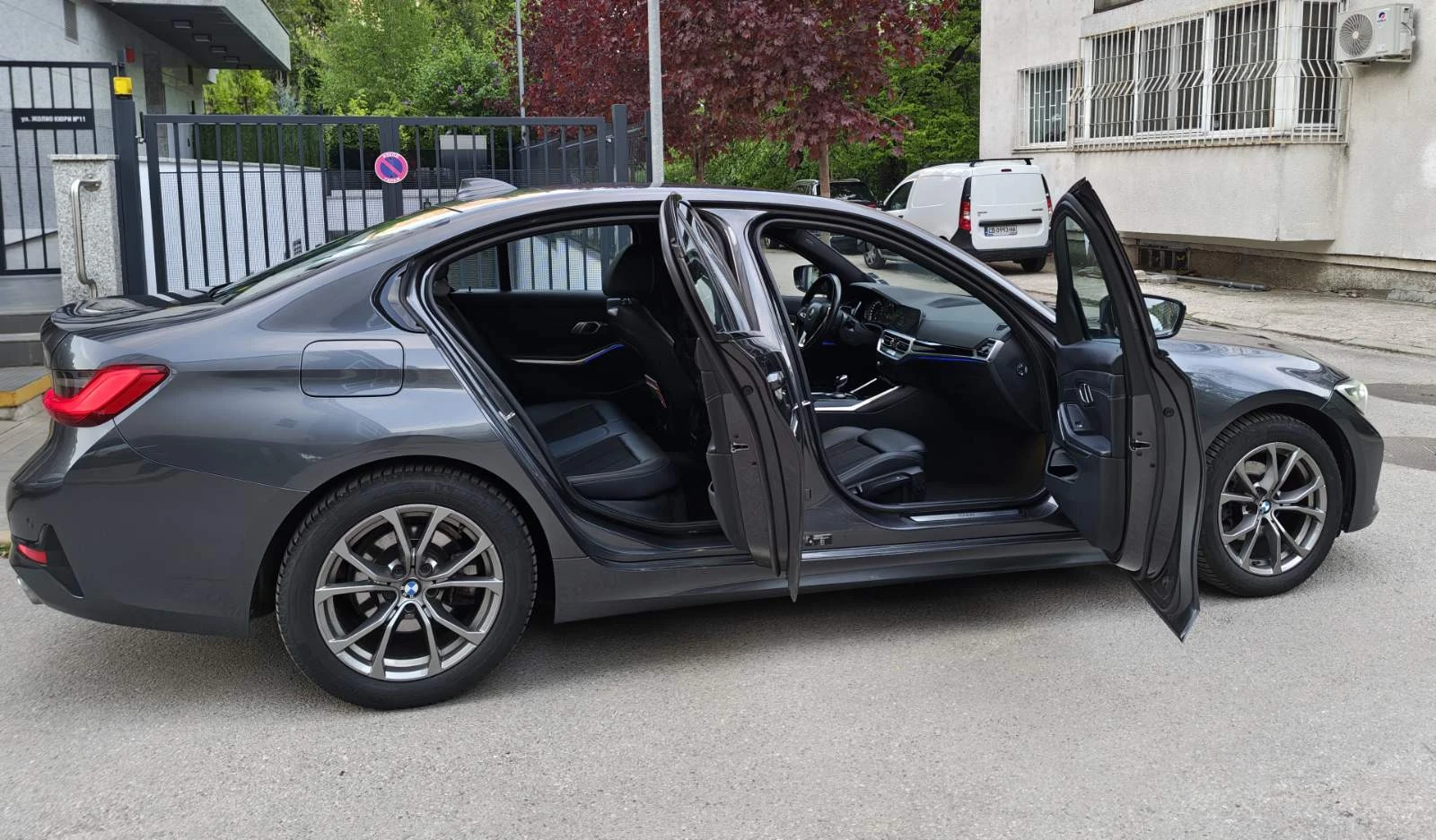 BMW 318 d в Гаранция, снимка 7 - Автомобили и джипове - 55133325