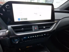 Lexus UX 300h НОВ!/F-SPORT/199HP/NAVI/LED/CAM/KLESS/CPLAY/916g, снимка 8