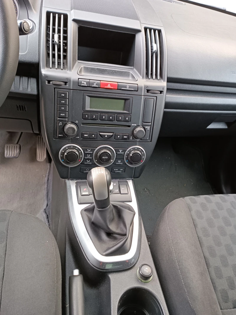 Land Rover Freelander S TD4, снимка 10 - Автомобили и джипове - 44891131