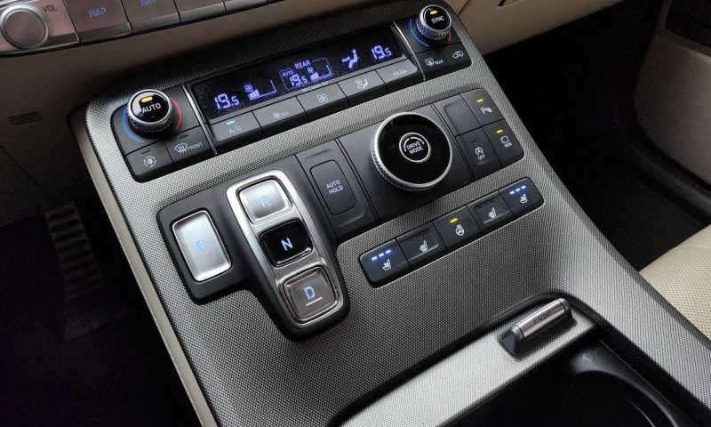 Hyundai Palisade Gasoline 3.8 2WD Calligraphy, снимка 9 - Автомобили и джипове - 52058928