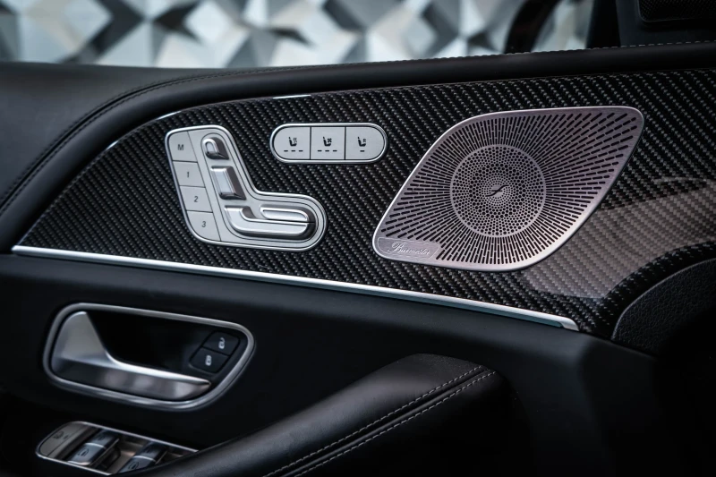 Mercedes-Benz GLE 53 4MATIC AMG 4M+ * Burmester* Лизинг* Carbon* NightPack* Pa, снимка 10 - Автомобили и джипове - 52233314