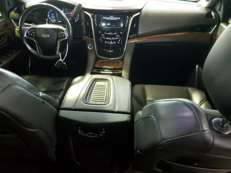 Cadillac Escalade LUXURY AWD/* АВТОКРЕДИТ, снимка 8 - Автомобили и джипове - 52523188
