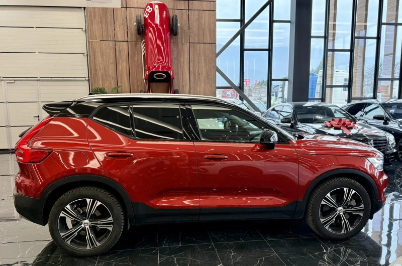 Volvo XC40 plug in hybrid, снимка 4 - Автомобили и джипове - 53009796