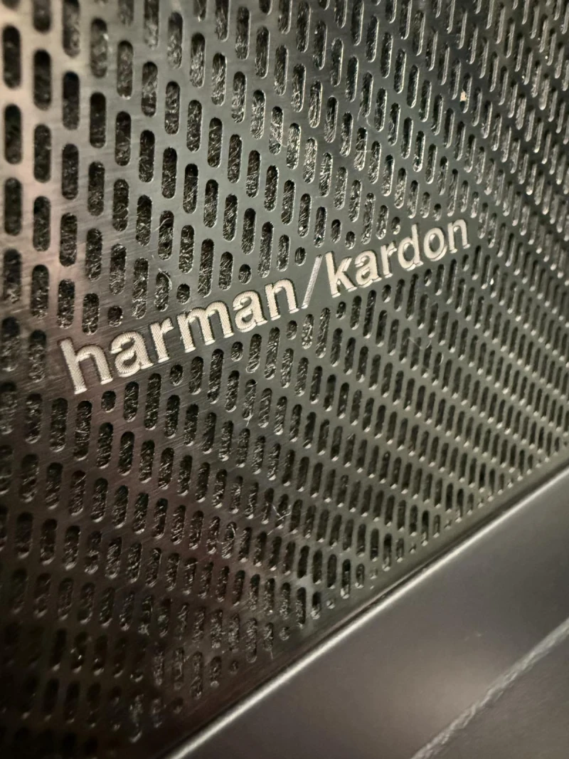 Volvo XC40 plug in hybrid, снимка 13 - Автомобили и джипове - 53009796