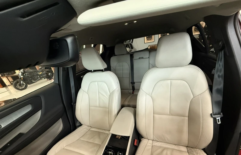 Volvo XC40 plug in hybrid, снимка 16 - Автомобили и джипове - 53009796