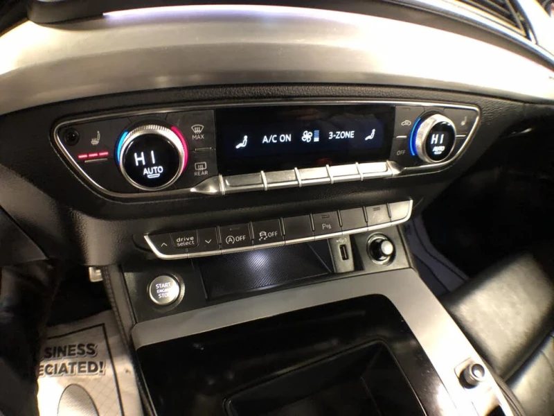 Audi Q5 Premium Plus* Sportback* АвтоКредит* (ЦЕНА ДО БГ), снимка 13 - Автомобили и джипове - 53375444