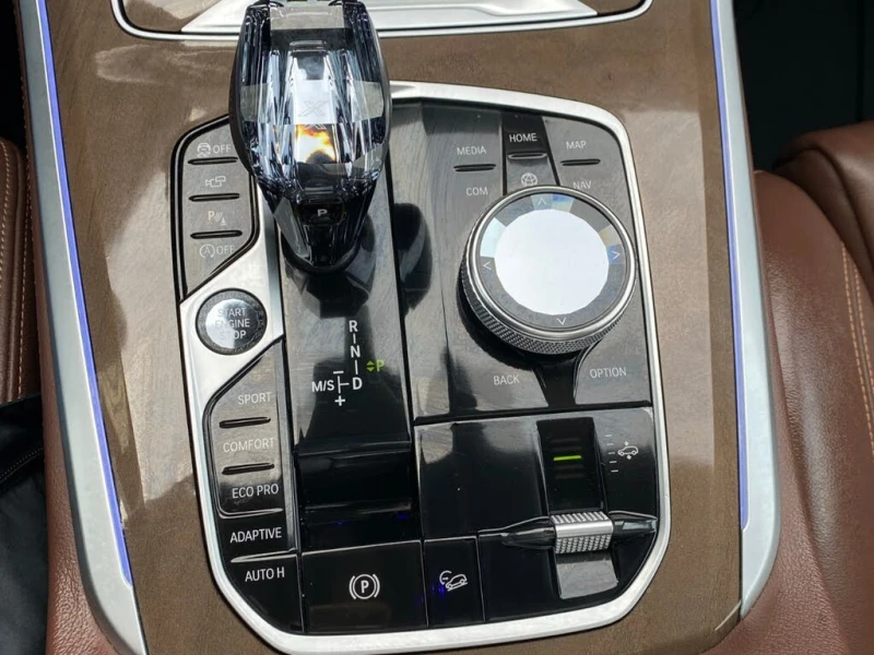 BMW X5 ДИСТРОНИК* ВЪЗДУХ* 360 КАМЕРА* 3 РЕД СЕДАЛКИ, снимка 10 - Автомобили и джипове - 53599155