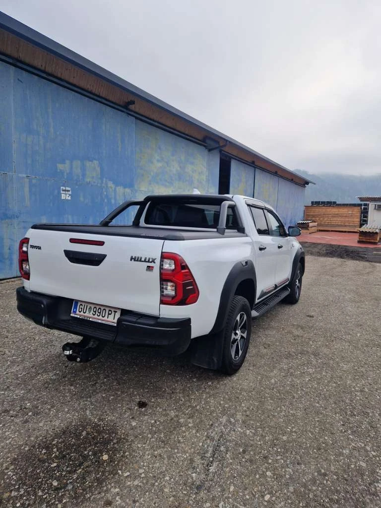 Toyota Hilux GR Sport, снимка 4 - Автомобили и джипове - 48531267