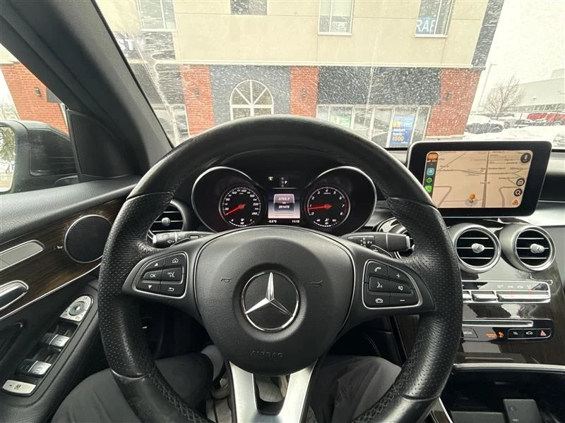 Mercedes-Benz GLC * 300 * CARFAX * ФИНАНСИРАНЕ, снимка 13 - Автомобили и джипове - 53014000