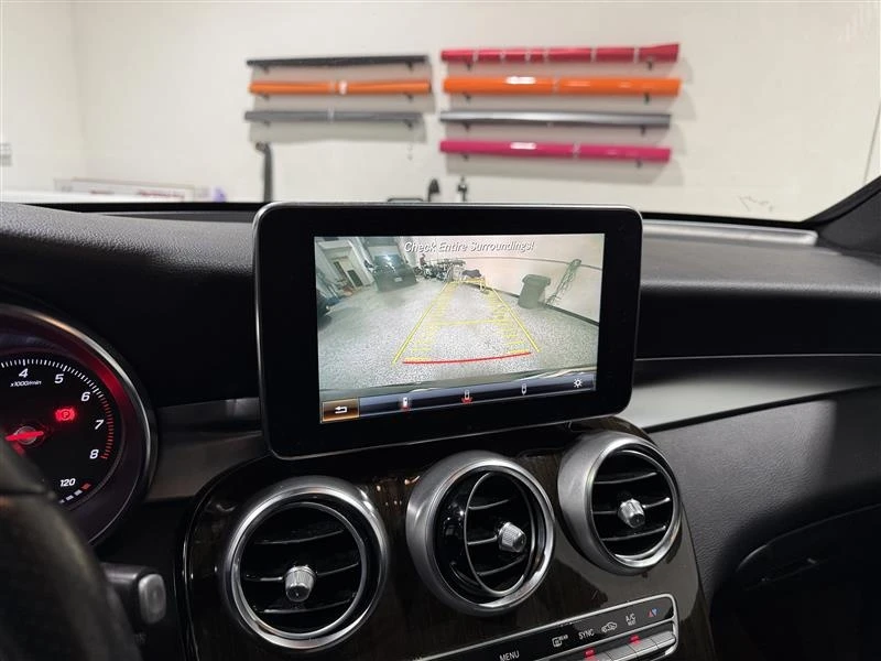 Mercedes-Benz GLC * 300 * CARFAX * ФИНАНСИРАНЕ - изображение 9