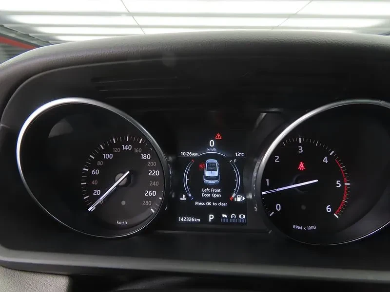 Land Rover Range Rover Sport 3.0D, снимка 9 - Автомобили и джипове - 54500555
