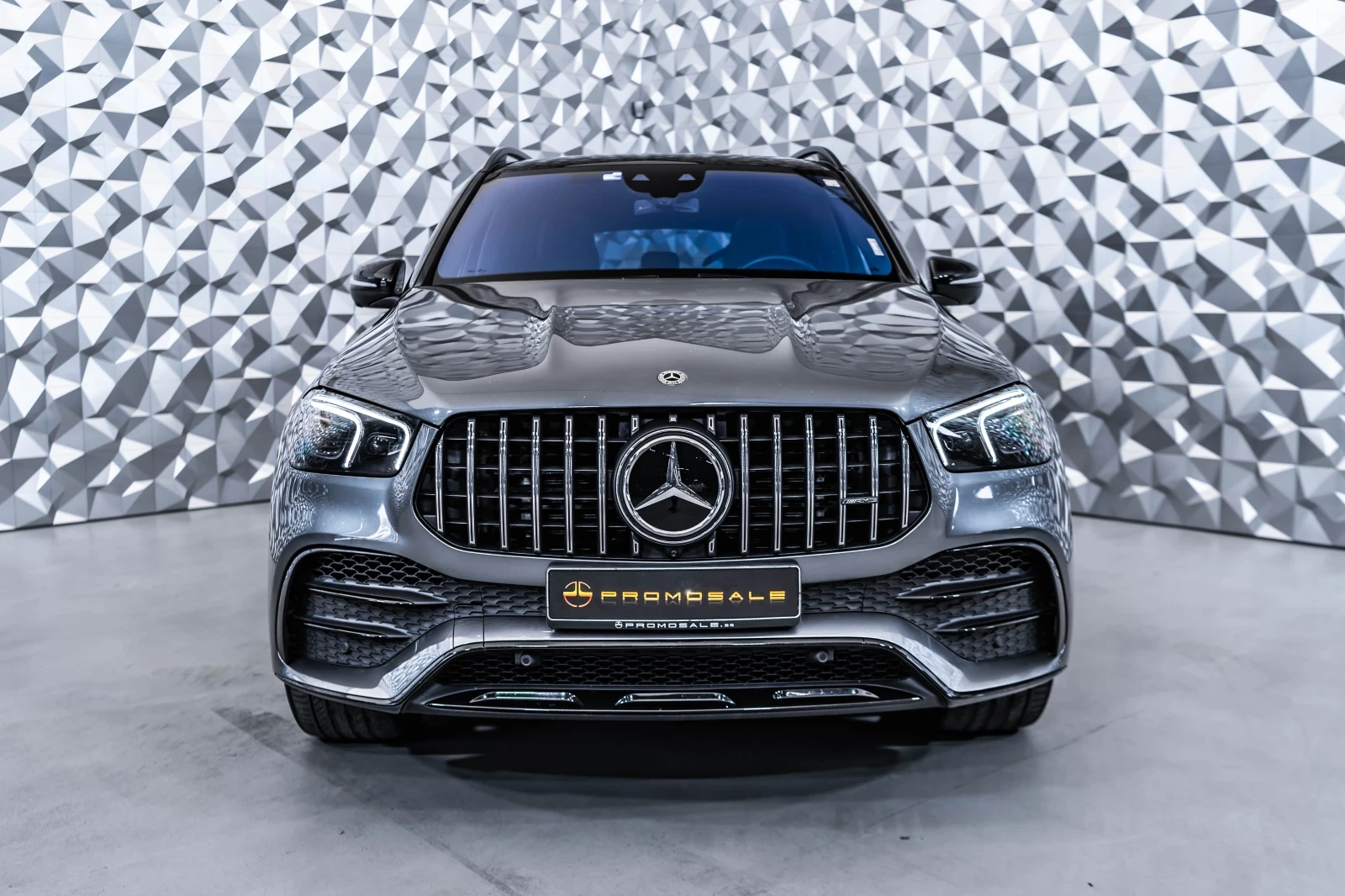 Mercedes-Benz GLE 53 4MATIC AMG 4M+ * Burmester* Лизинг* Carbon* NightPack* Pa, снимка 1