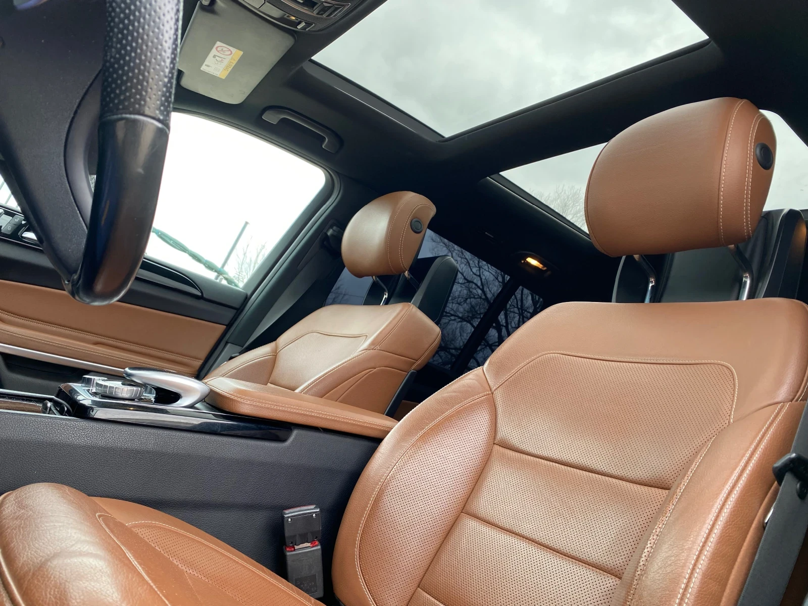 Mercedes-Benz GLS 500  ! AMG/7MESTA/TVx3/DISTR/360CAM/ОБДУХ/PANO/, снимка 12 - Автомобили и джипове - 53583493