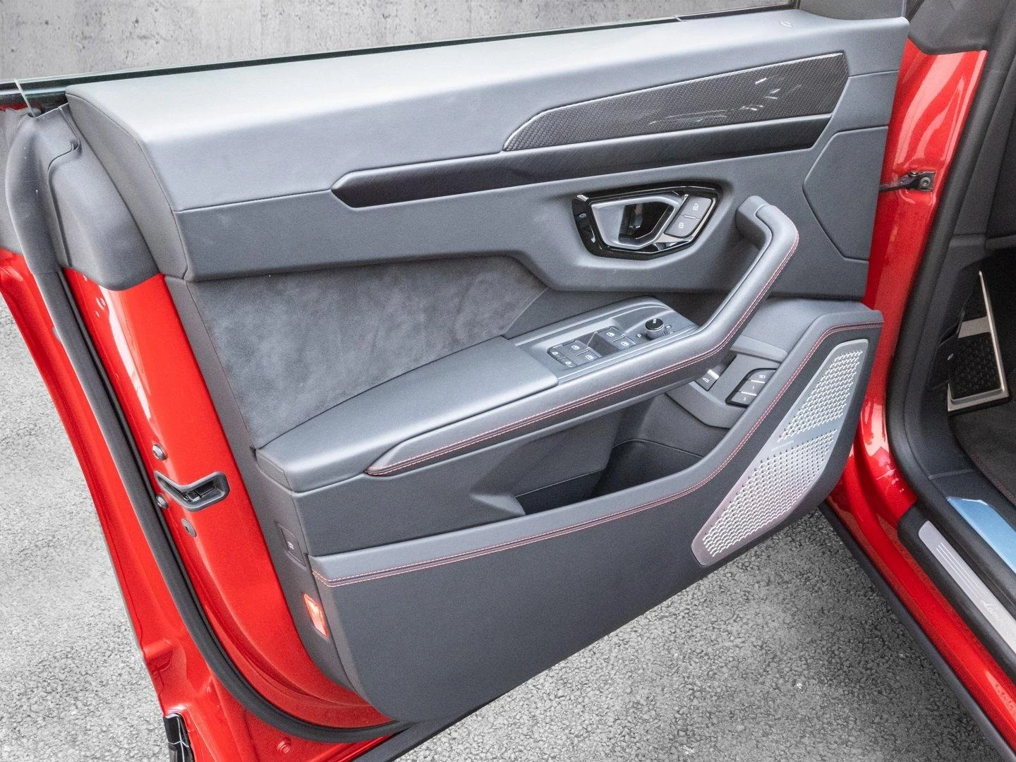 Lamborghini Urus S/666 HP/CERAMIC/CARBON/B&O/HEAD UP/PANO/STYLE/ - изображение 9