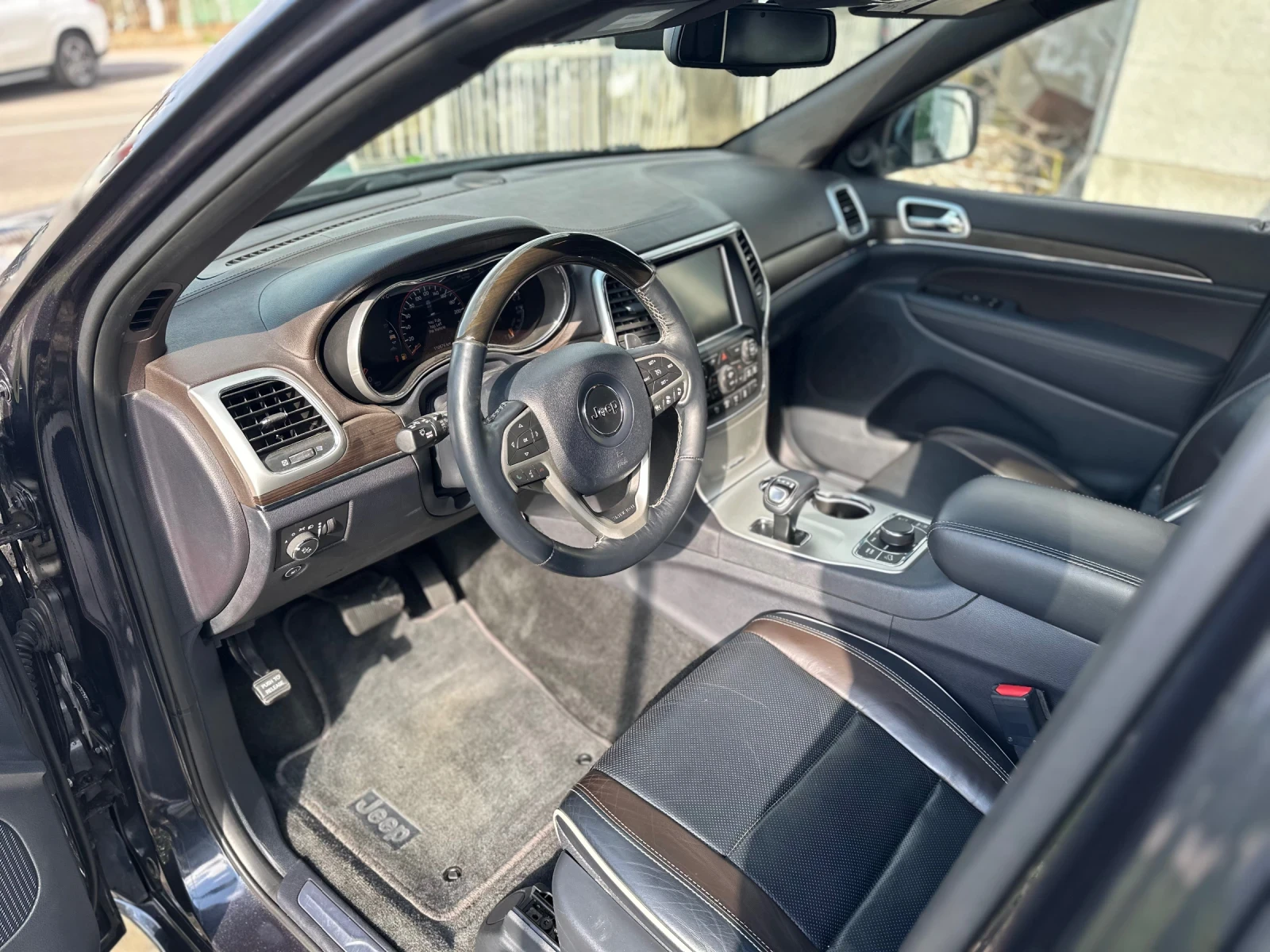 Jeep Grand cherokee * OVERLAND* 3.0D* SWISS* , снимка 7 - Автомобили и джипове - 54125590