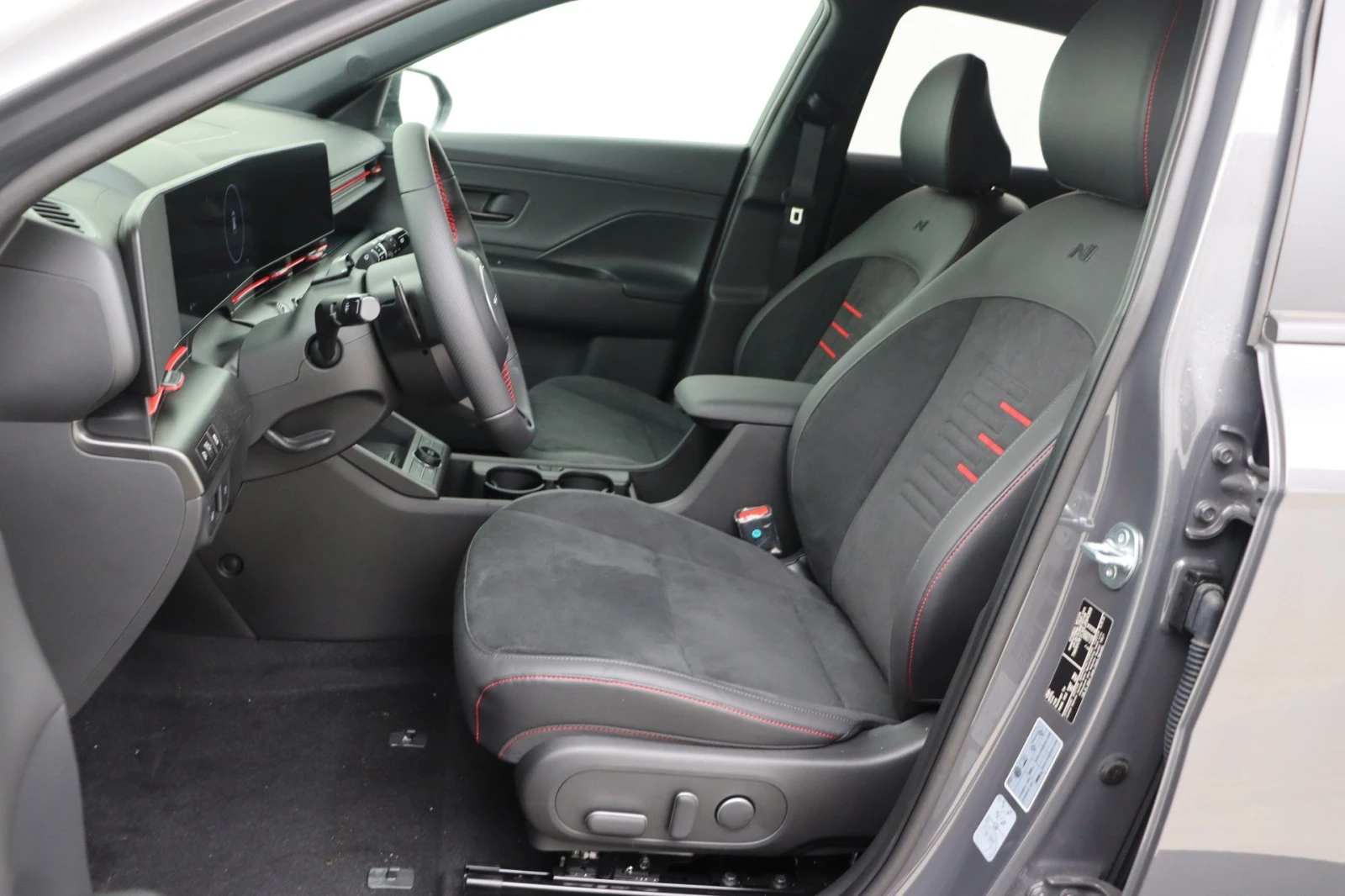 Hyundai Kona 65 kWh N Line, снимка 7 - Автомобили и джипове - 54515827