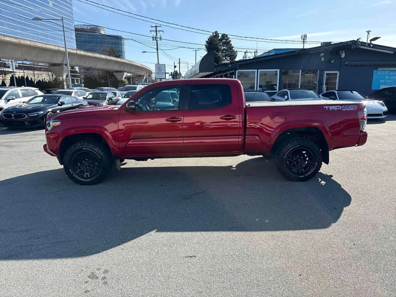 Toyota Tacoma * 4x4 Double Cab Auto* KEYLESS* , снимка 2 - Автомобили и джипове - 54461255