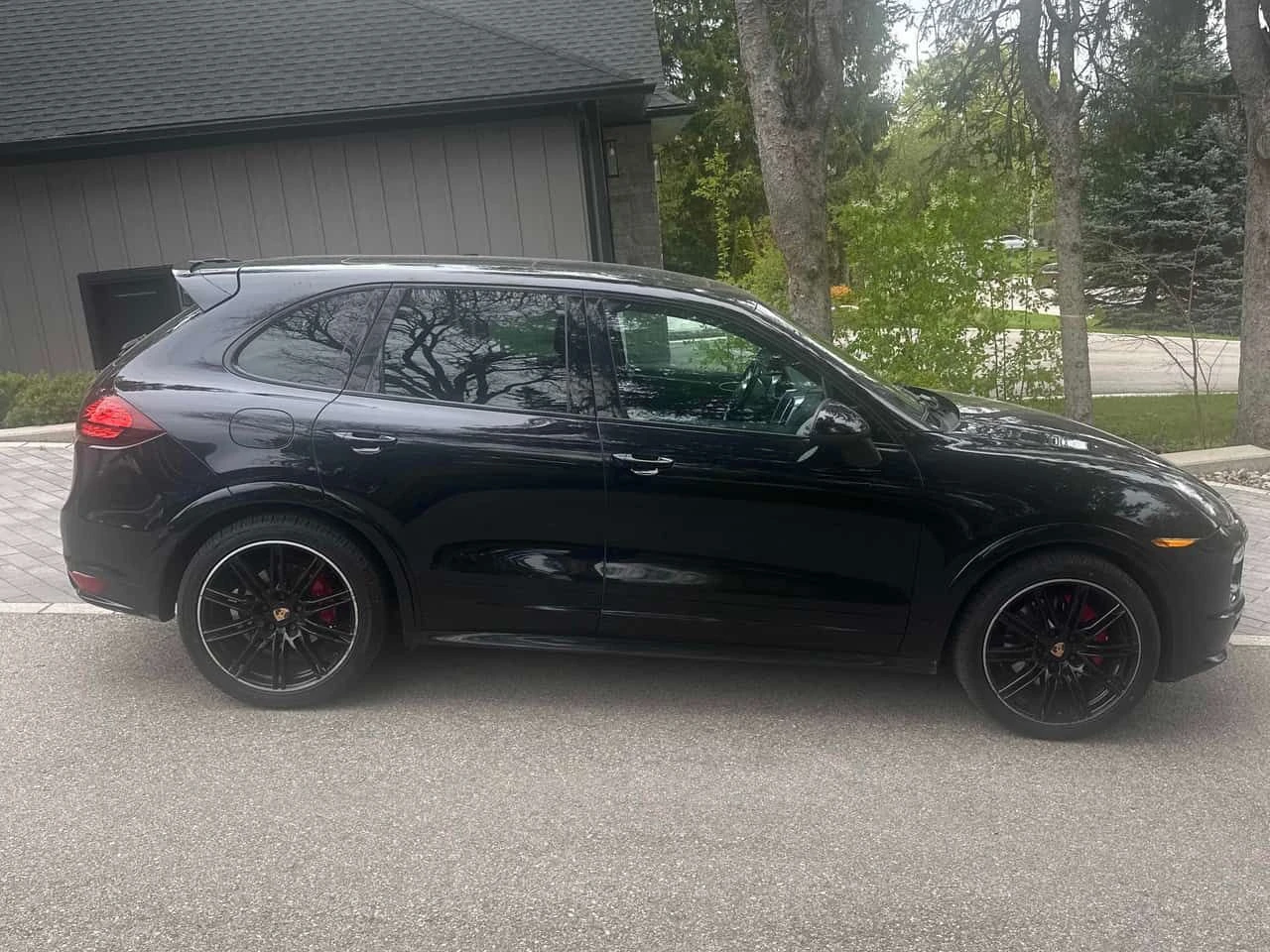 Porsche Cayenne * GTS * АВТОКРЕДИТ БЕЗ ПЪРВОНАЧАЛНА ВНОСКА * , снимка 3 - Автомобили и джипове - 54542159
