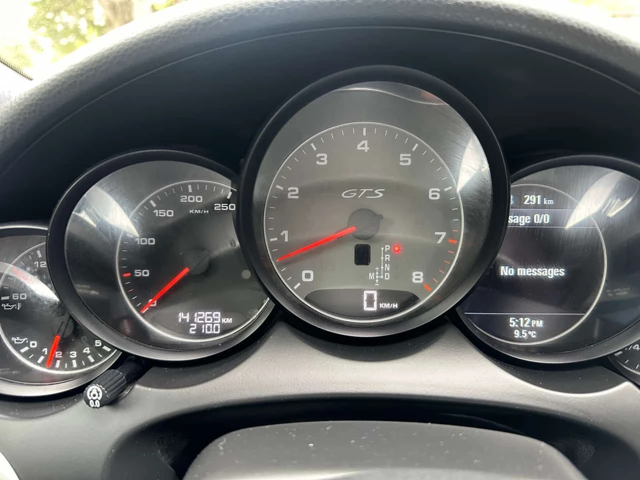 Porsche Cayenne * GTS * АВТОКРЕДИТ БЕЗ ПЪРВОНАЧАЛНА ВНОСКА * , снимка 9 - Автомобили и джипове - 54542159
