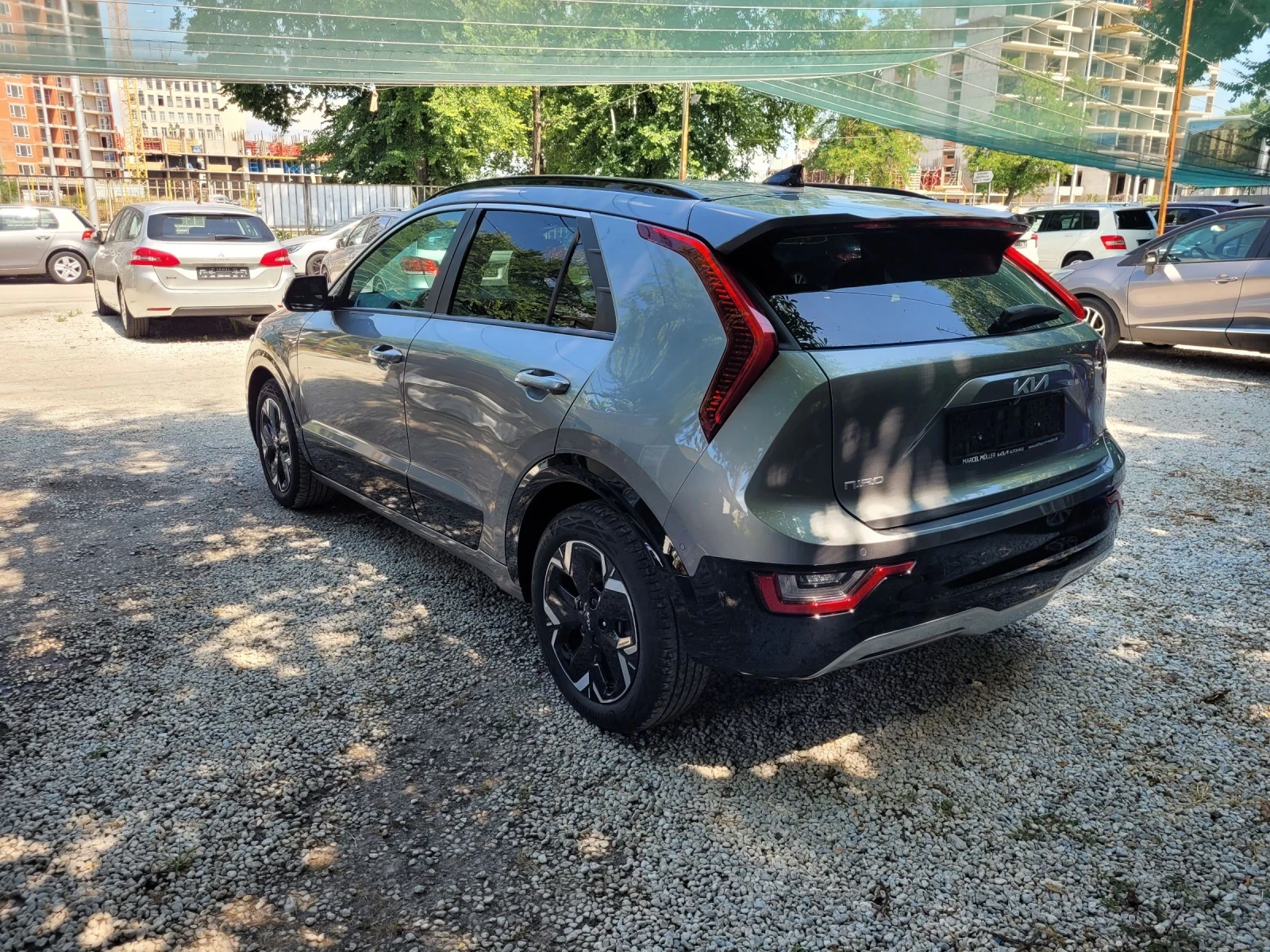 Kia Niro 65 KWh, снимка 3 - Автомобили и джипове - 55394076