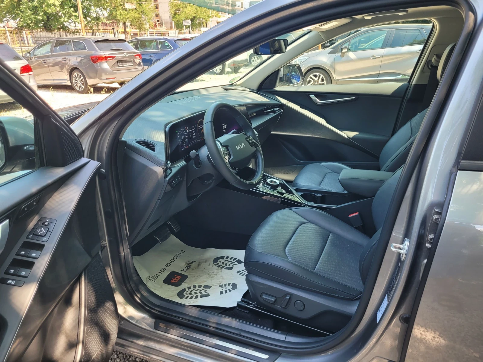 Kia Niro 65 KWh, снимка 5 - Автомобили и джипове - 55394076