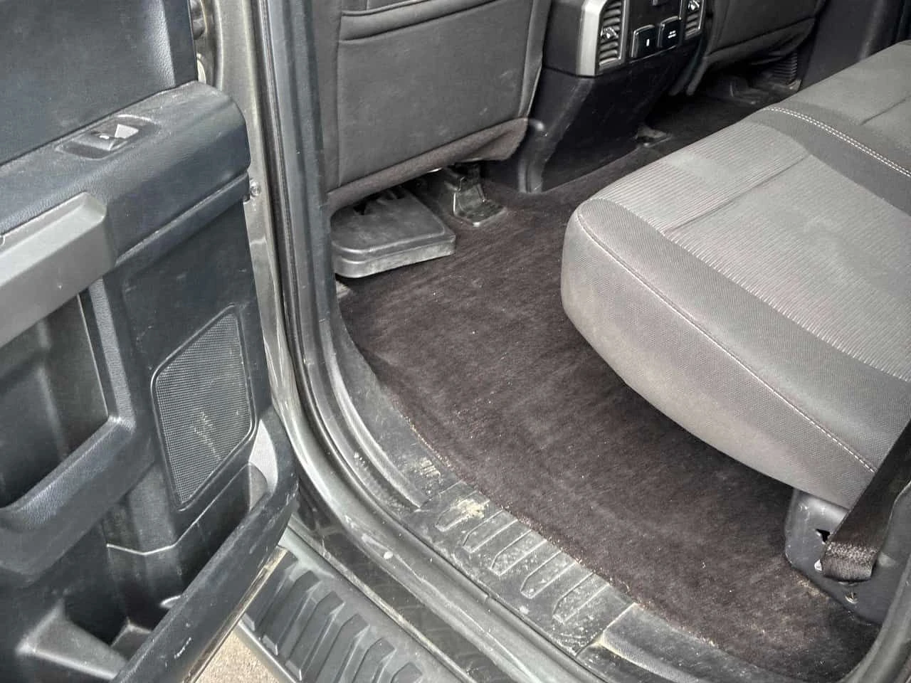 Ford F150 * 4WD SuperCrew * CARFAX * �� ���������������� *  | Mobile.bg � ����������� 13