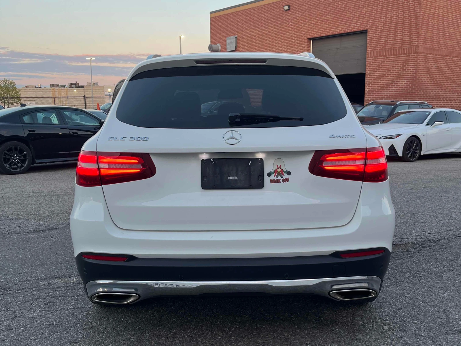 Mercedes-Benz GLC 300 * АВТОКРЕДИТ * ГЛАВНО ПРЕДСТАВИТЕЛСТВО, снимка 8 - Автомобили и джипове - 55970258