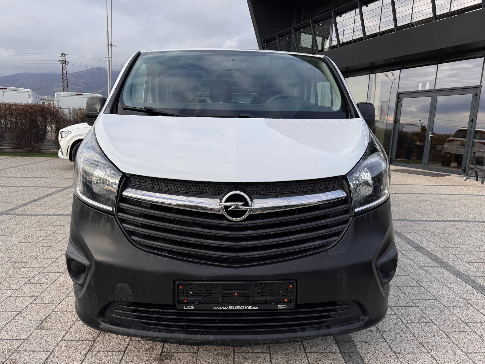 Opel Vivaro 1.6Bi-Turbo Клима  - изображение 3