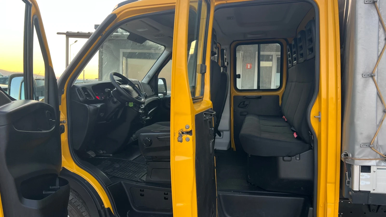 Iveco 35c15 7 места клима двойна гума 3.10х2.05  - изображение 6