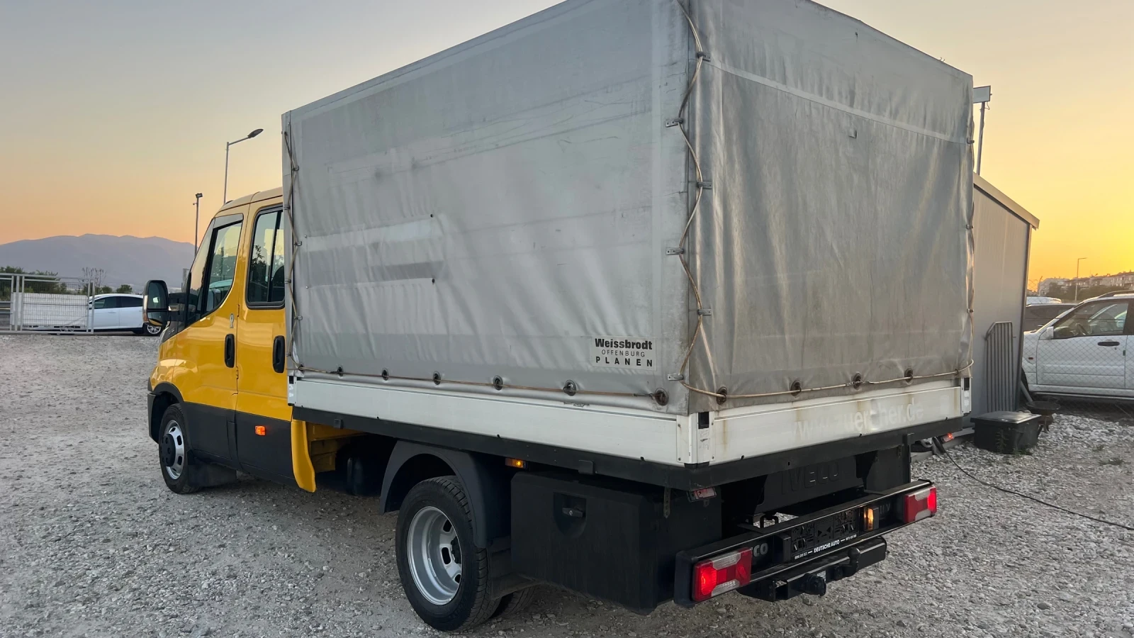 Iveco 35c15 7 места клима двойна гума 3.10х2.05  - изображение 4