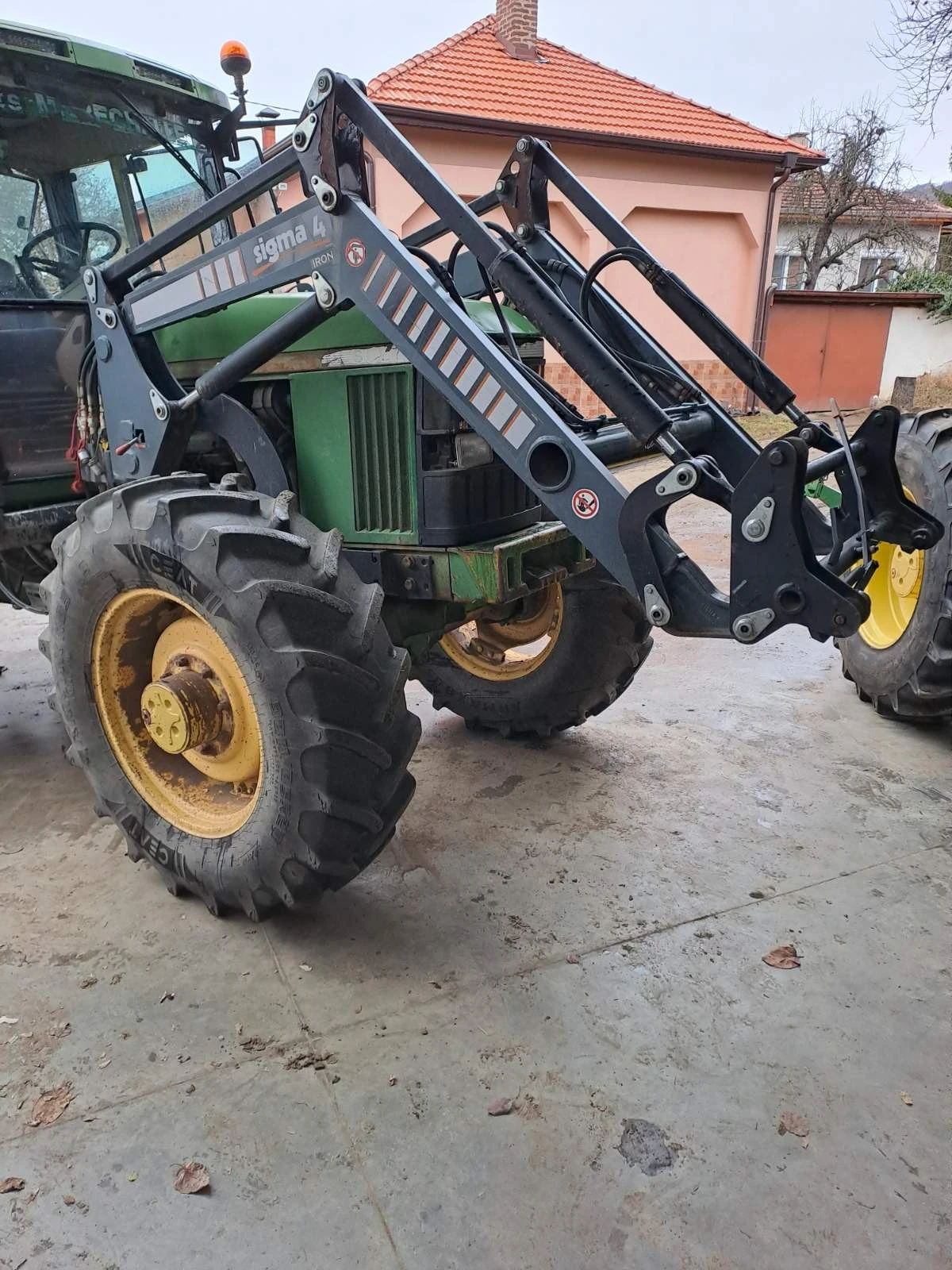 Трактор John Deere Челен товарач SIGMA 4, снимка 1