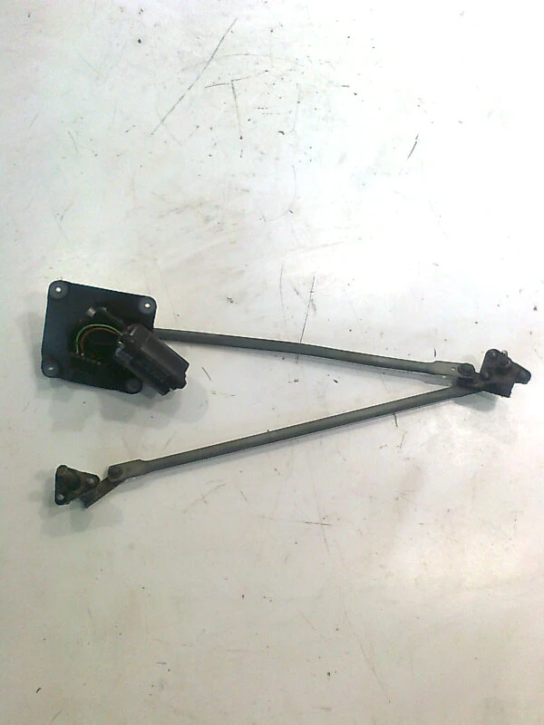 моторче чистачки предни за Волво В40 2.0