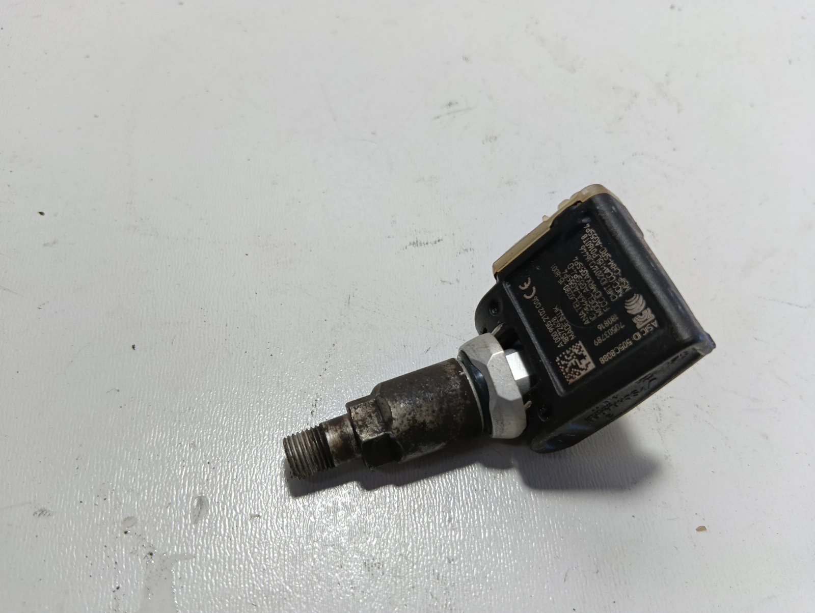 датчик налягане гуми A0009052102 Mercedes E