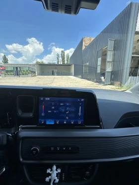Ford Courier  1.0 Ecoboost / Бензин / 100 к.с , снимка 11