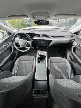 Audi E-Tron - 77000 лв. / 39369.47 € - 45730975 11