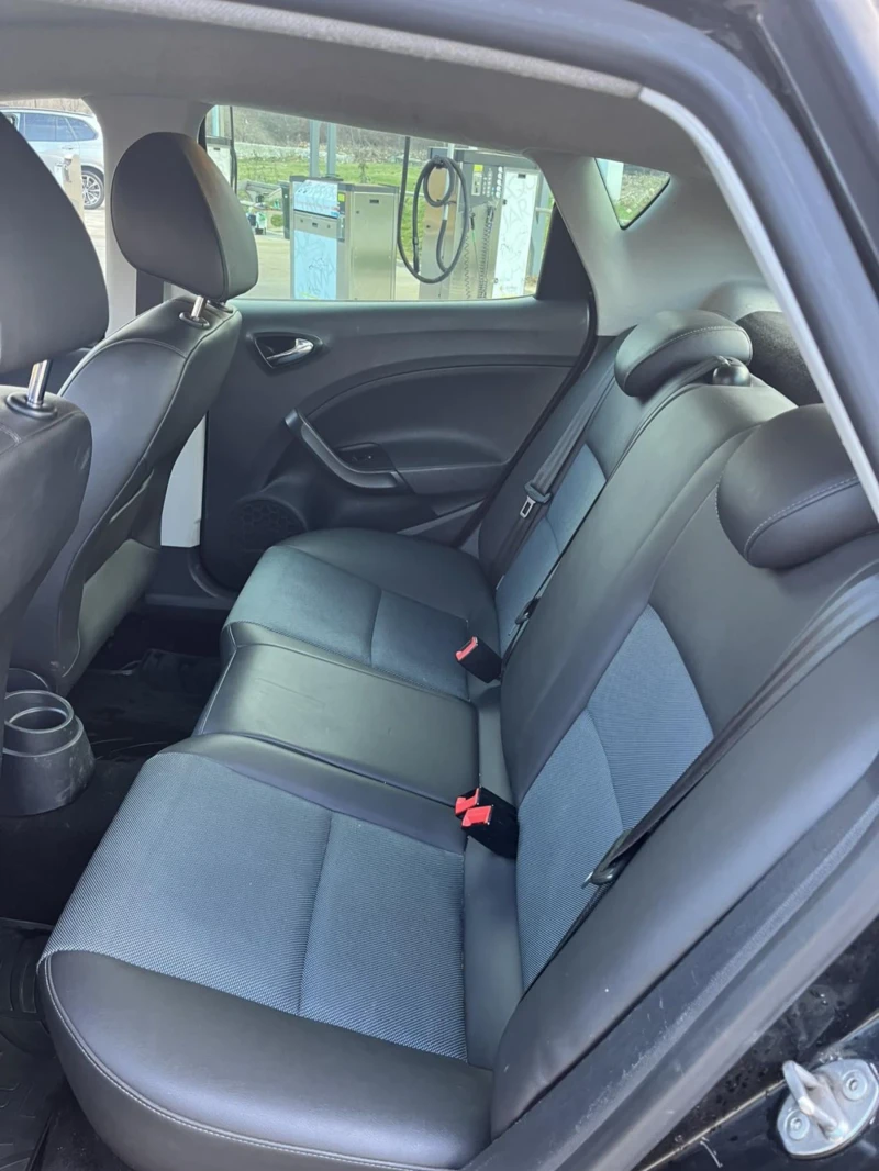 Seat Ibiza EU6 CONNECT 1.2 TSI, снимка 13 - Автомобили и джипове - 48681421