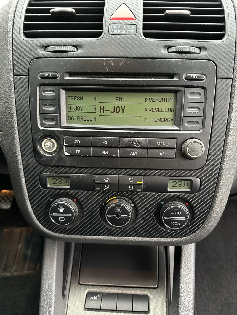 VW Golf 1.9TDI, снимка 15 - Автомобили и джипове - 49145299