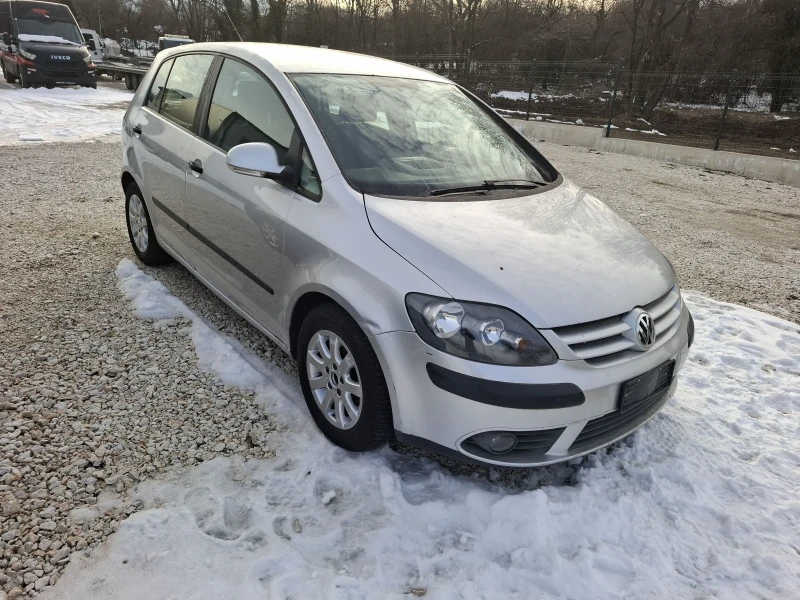 VW Golf Plus 1.6 i, снимка 1 - Автомобили и джипове - 49235410