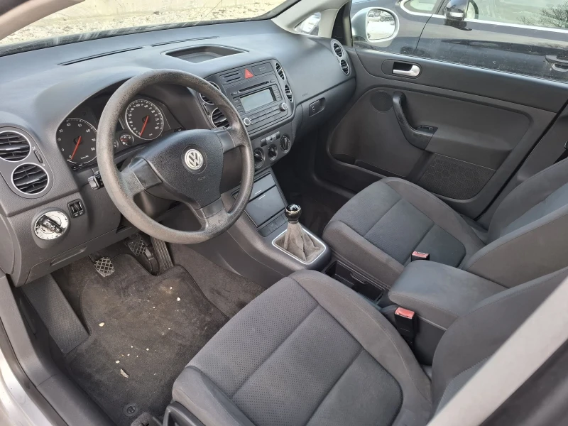 VW Golf Plus 1.6 i, снимка 5 - Автомобили и джипове - 49235410