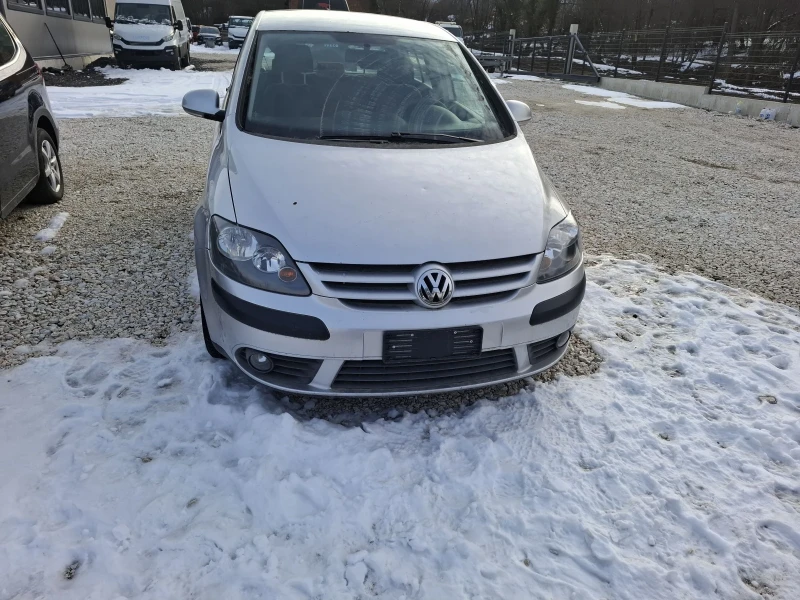 VW Golf Plus 1.6 i, снимка 2 - Автомобили и джипове - 49235410