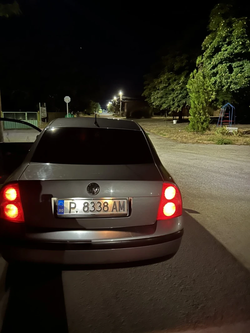 VW Passat, снимка 4 - Автомобили и джипове - 51568703
