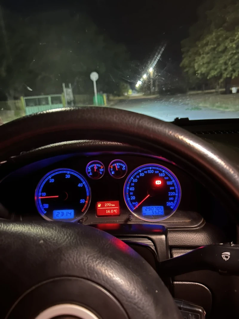 VW Passat, снимка 9 - Автомобили и джипове - 51568703