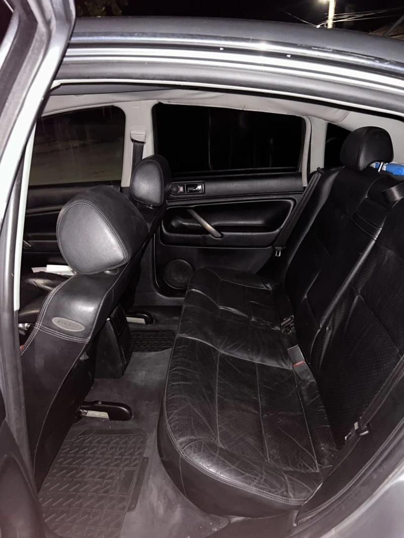 VW Passat, снимка 11 - Автомобили и джипове - 51568703