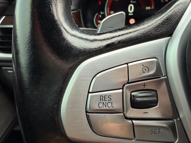 BMW 750 M-PACK HEAD-UP SOFT CLOSE, снимка 9 - Автомобили и джипове - 52470990