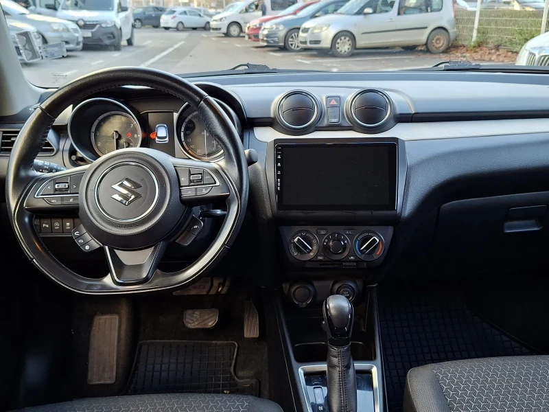 Suzuki Swift, снимка 7 - Автомобили и джипове - 52526396