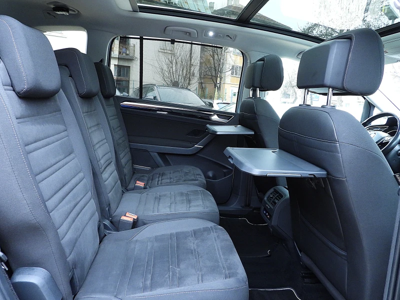 VW Touran 2.0ШВЕЙЦАРИЯ-190к.ДИСТРОНИК/НАВИ/LANE ASSIST/BLISS, снимка 15 - Автомобили и джипове - 53237309