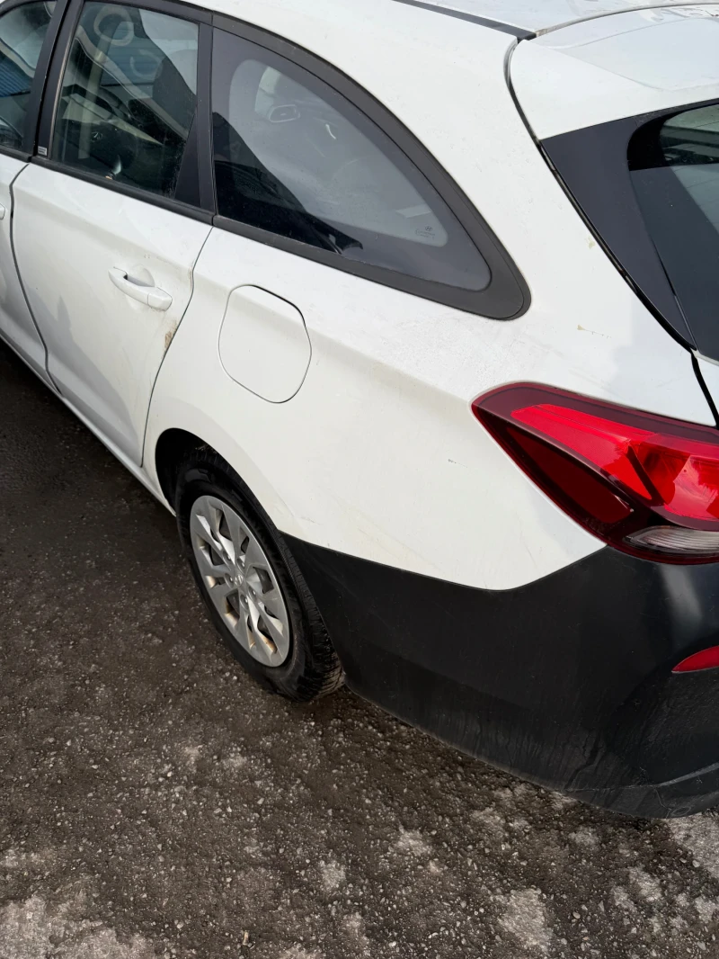 Hyundai I30, снимка 5 - Автомобили и джипове - 53369605