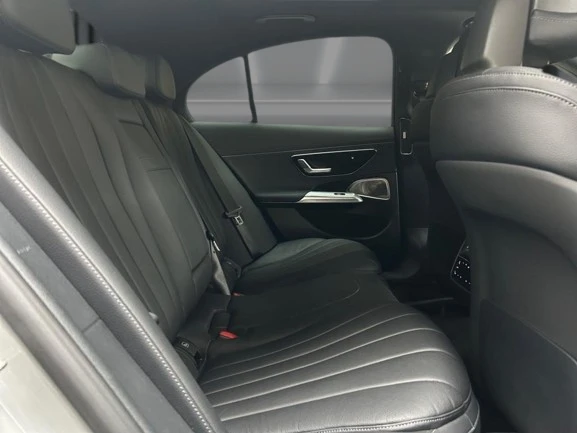 Mercedes-Benz E 450 4Matic = AMG Line = Premium Plus Гаранция - изображение 8