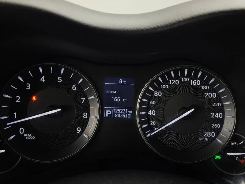 Infiniti Q70 Style 3.7 Бензин, снимка 5 - Автомобили и джипове - 55455838