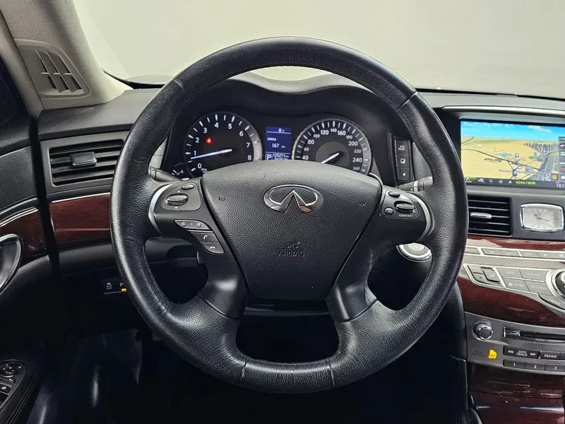 Infiniti Q70 Style 3.7 Бензин, снимка 4 - Автомобили и джипове - 55455838